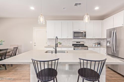 17237 9th Pl, Phoenix AZ 85022-7857 exterior