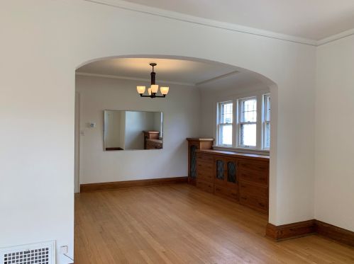 1424 Olive St, Milwaukee WI  53211-1828 exterior