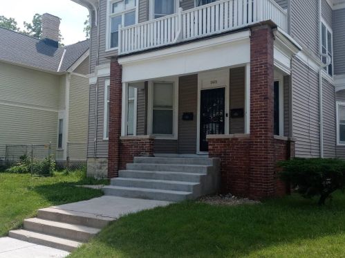 2437 2nd St, Milwaukee, WI 53212-2809