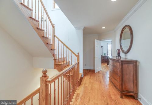 124 Bainbridge St, Philadelphia PA 19147-1866 exterior