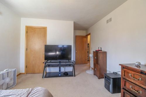 1769 Briar Ln, Beloit WI 53511-2204 exterior