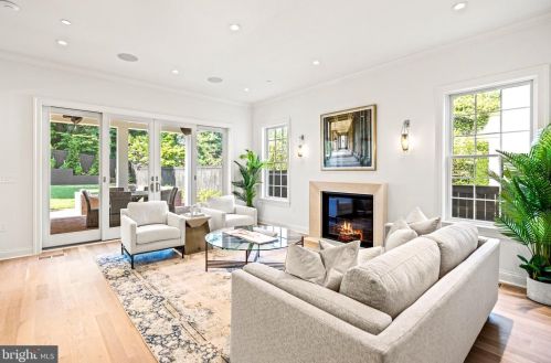 4511 Klingle St, Washington DC  20016-3580 exterior