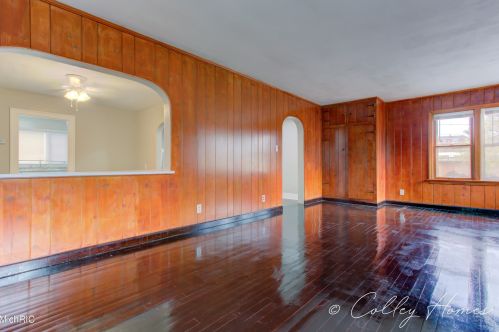 1443 Alamo Ave, Kalamazoo MI  49006-2215 exterior