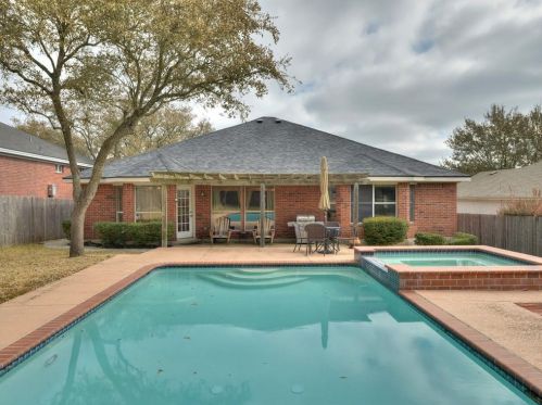 6925 Beatty Dr, Austin, TX 78749-4191