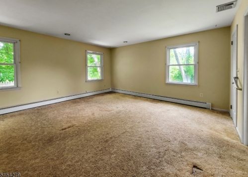 355 Maple Ave, Bound Brk NJ 08805-1703 exterior