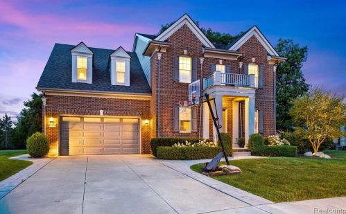 45950 Rapids Dr, Macomb Township, MI 48044-4235