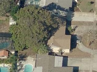 6412 Ambassador Dr, Tampa, FL 33615-3402