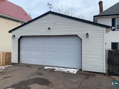 420 24 Ave, Duluth MN 55806-1527 exterior