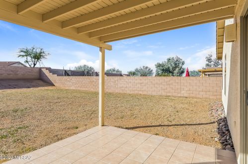 6895 Quailwood Way, Tucson AZ  85757-6920 exterior