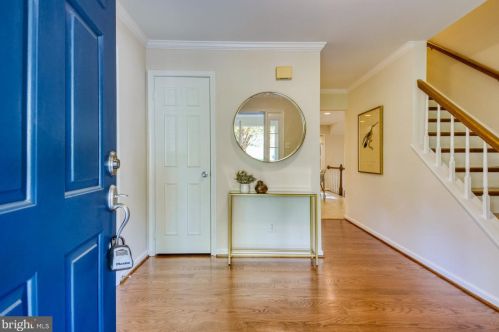 5823 Colfax Ave, Alexandria VA 22311-1013 exterior