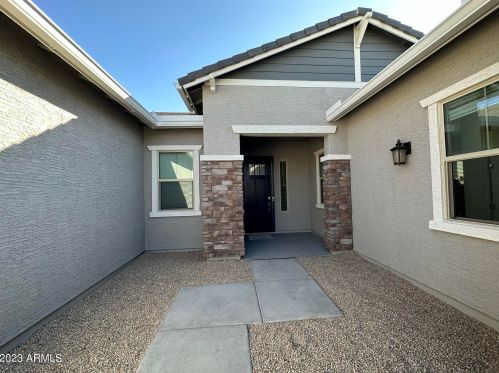 32735 22nd Dr, Phoenix AZ  85085 exterior