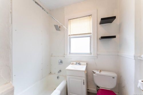 155 Hillside Ave, Mount Vernon NY 10553-1332 exterior