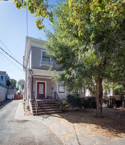 2032 Parker St, Berkeley CA 94704-3209 exterior