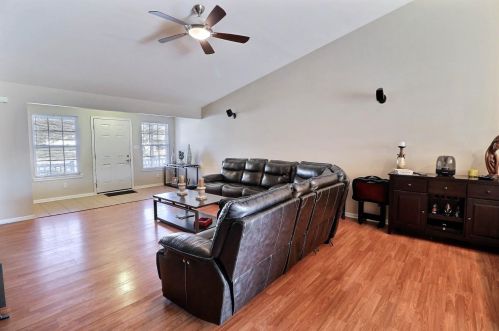 8402 Marshall Pl, Gary IN 46410-5697 exterior