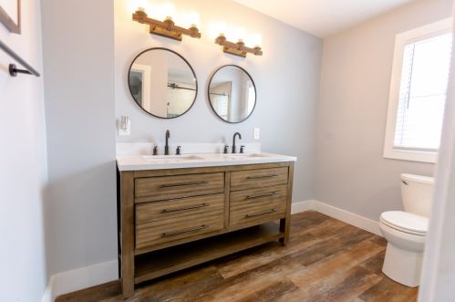 1338 Straka St, Pittsburgh PA 15204-2423 exterior