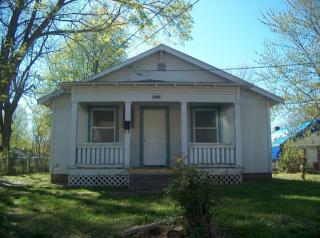 2107 Roosevelt Ave, Springfield MO  65803-2125 exterior