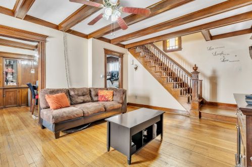 43 Adelaide St, Hartford CT 06114-1802 exterior