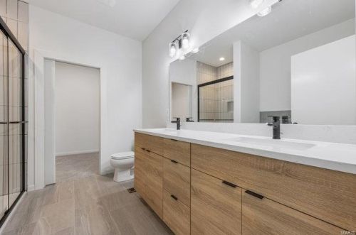 2867 Indiana Ave, Saint Louis MO 63118-2506 exterior