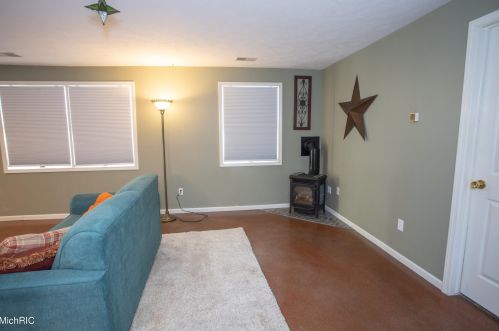 21259 Madison Ave, Big Rapids MI 49307-9754 exterior