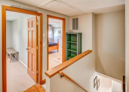 107 Stuart Ave, Norwalk CT 06850-3135 exterior