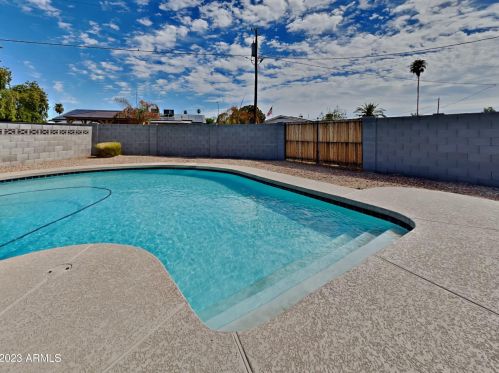 17417 20 Dr, Phoenix AZ 85023-2356 exterior