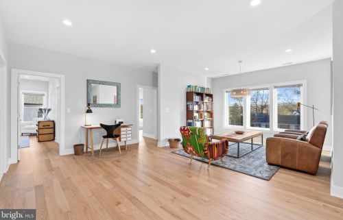 6714 Van Fleet Dr, Mc Lean VA  22101-5140 exterior