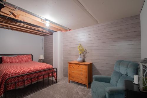 924 Crestview Dr, Watertown WI 53094-6005 exterior