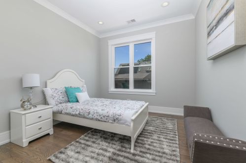 3642 Artesian Ave, Chicago IL  60618-4708 exterior