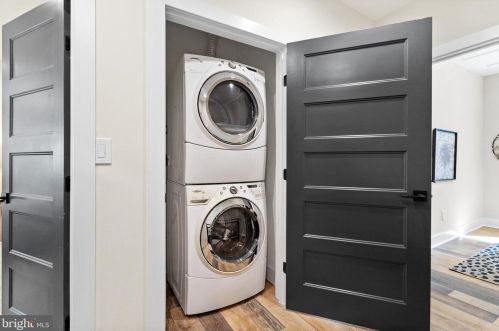 32 Franklin St, Washington DC  20002-1008 exterior