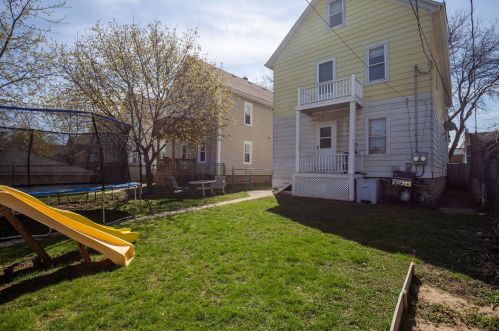 1570 Oklahoma Ave, Milwaukee WI 53207-2939 exterior