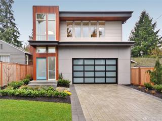 3238 90th St, Seattle, WA 98115-3650