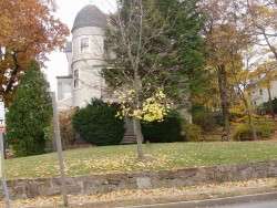 1074 Centre St, Newton MA 02459-1542 exterior