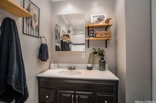 962 Royal Oak St, Wyoming MI  49509-3558 exterior