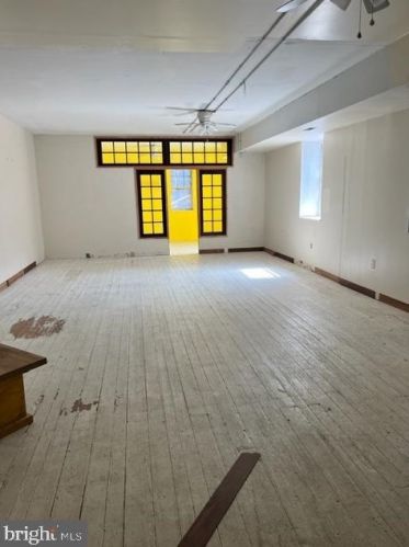 831 2nd St, Philadelphia PA 19122-1946 exterior