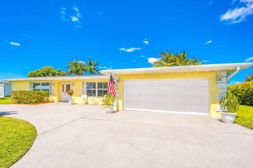 2984 Santa Anita St, Fort Pierce FL  34952-6007 exterior