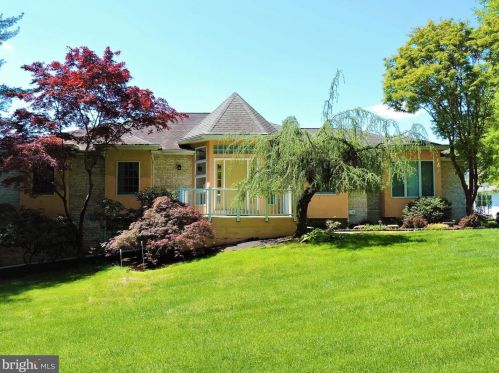 3487 Paper Mill Rd, Huntingdon Valley, PA 19006-3723