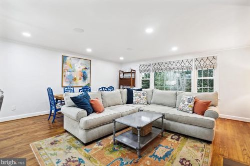 1715 Belle Haven Rd, Alexandria VA  22307-1223 exterior