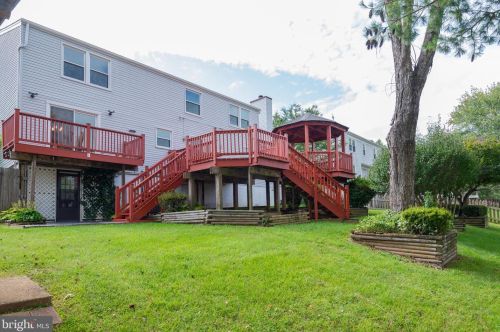 7725 Epsilon Dr, Rockville MD 20855-2546 exterior