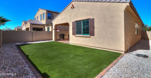 2913 Ebony Dr, Chandler AZ 85286 exterior