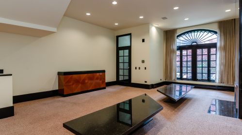 65 Bellevue Pl, Chicago IL  60611-1114 exterior