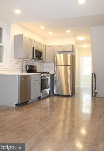 343 Christian St, Philadelphia PA 19147-4004 exterior