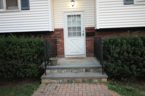 25 Beechwood Ave, Poughkeepsie, NY 12601-5105