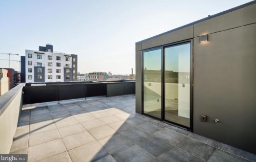 1355 Kater St, Philadelphia PA 19147-1817 exterior