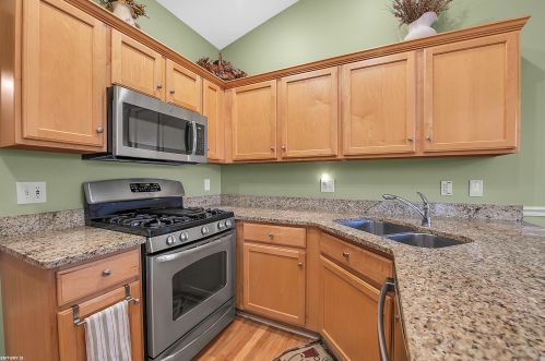 17437 Westgrove Dr, Macomb Township MI 48042-3534 exterior