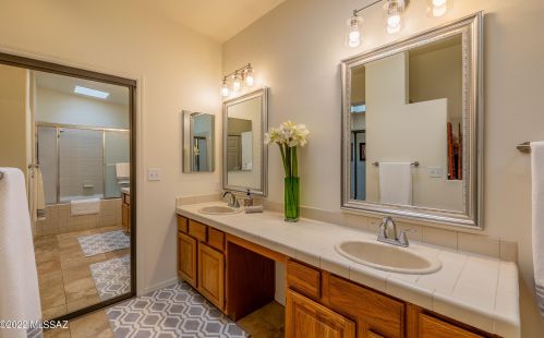 4061 Quiet Moon Dr, Tucson AZ  85718-3427 exterior