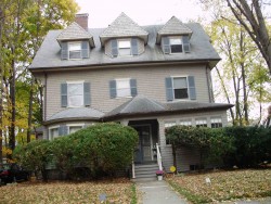 11 Elmore St, Newton, MA 02459-1118