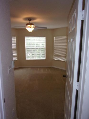 2082 Eatonville Dr, Fort Pierce FL 34952-8003 exterior