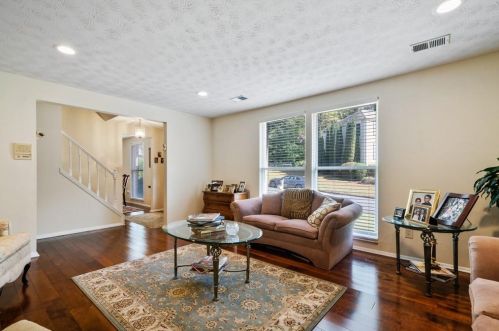 3500 Castlehill Ct, Tucker GA 30084 exterior