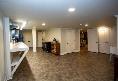 1401 Council Blf Dr, Atlanta GA 30345-4133 exterior