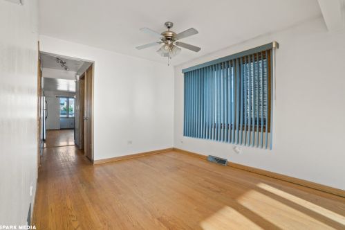 6101 Karlov Ave, Chicago IL  60646-5205 exterior